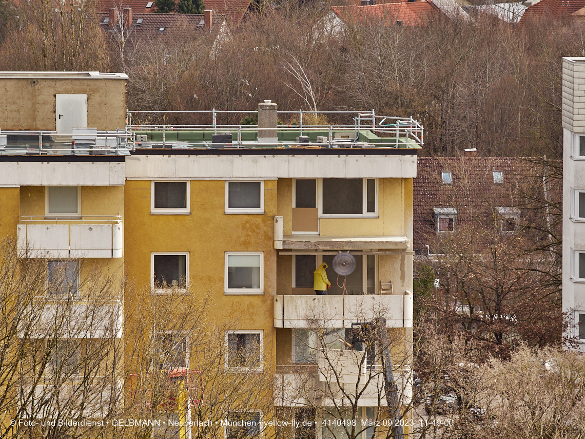 09.03.2023 - Fassadensanierung und Balkonentfernung am Karl-Marx-Ring 57c